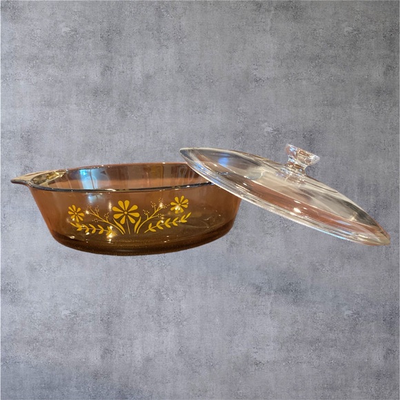 GLASBAKE 2.5 Qt. Casserole Dish with Lid - Picture 3 of 5